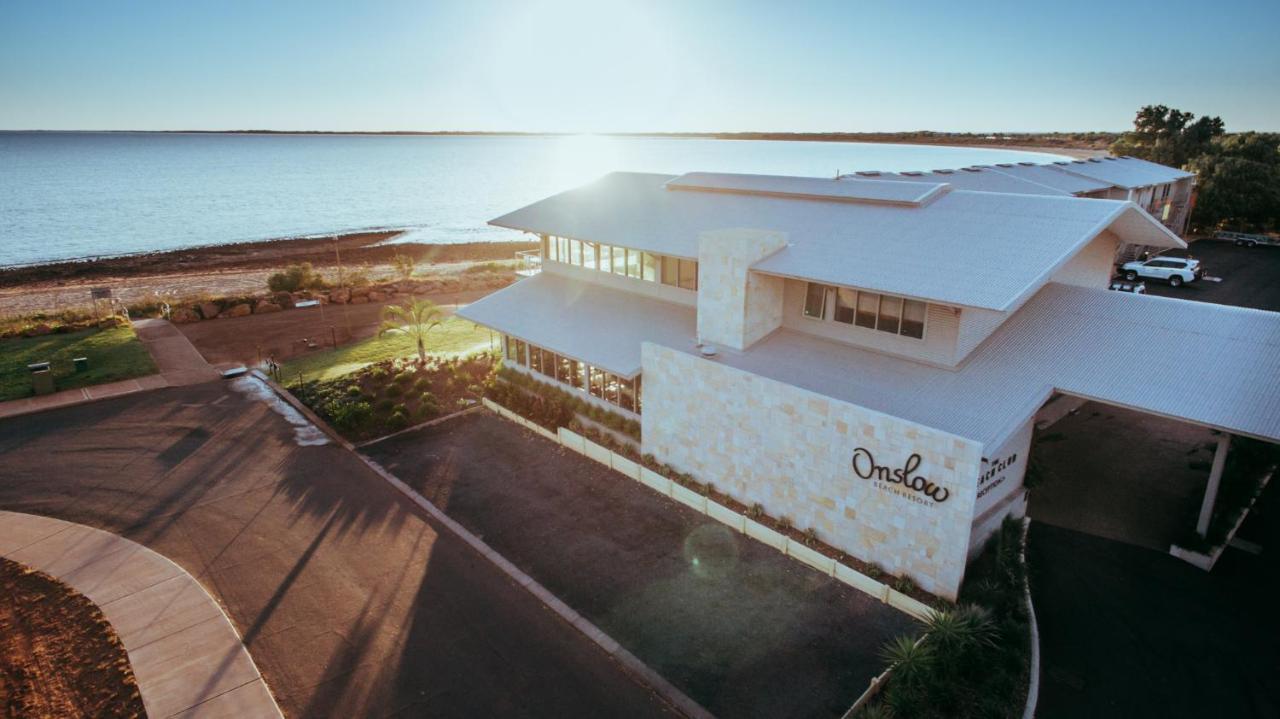 Onslow Beach Resort Bagian luar foto