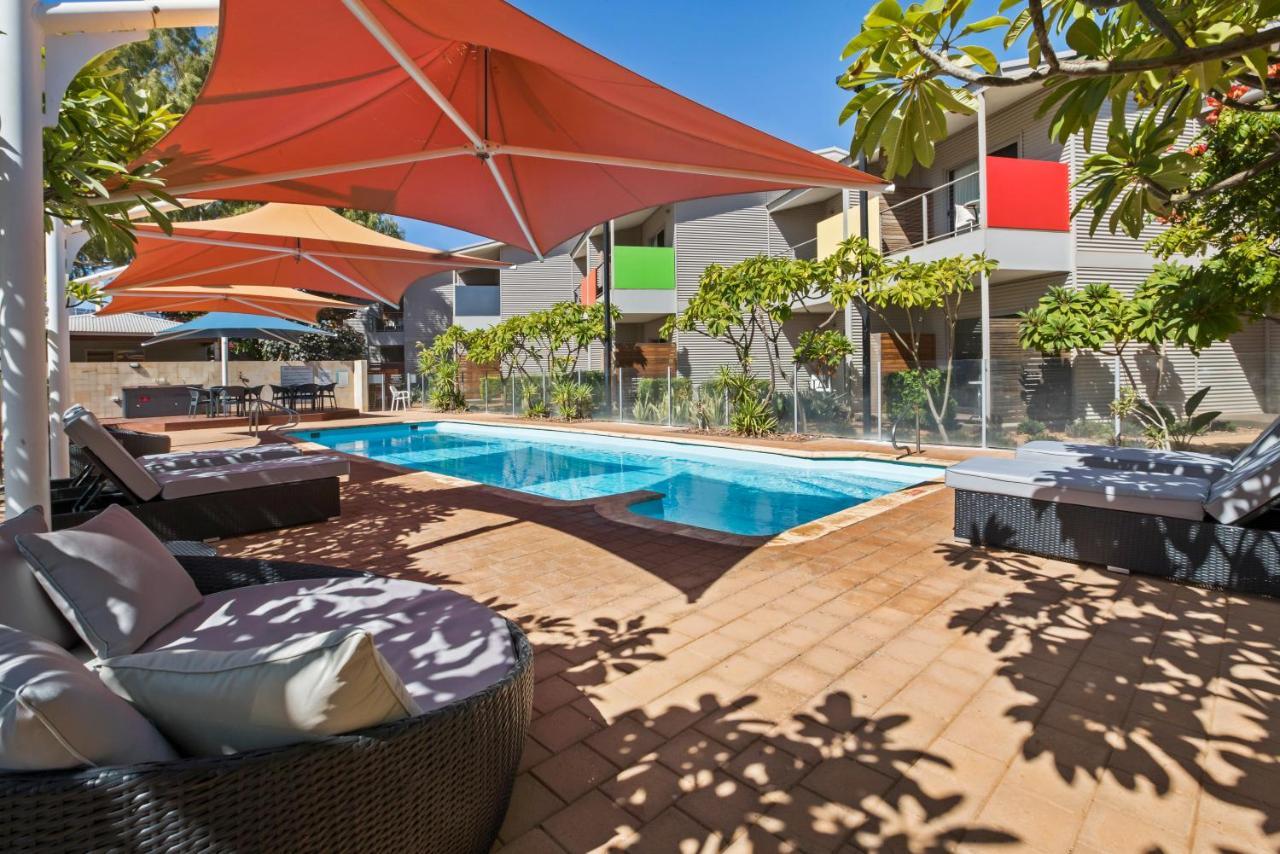 Onslow Beach Resort Bagian luar foto