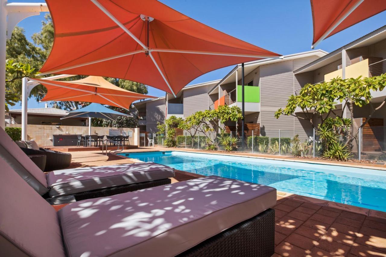 Onslow Beach Resort Bagian luar foto