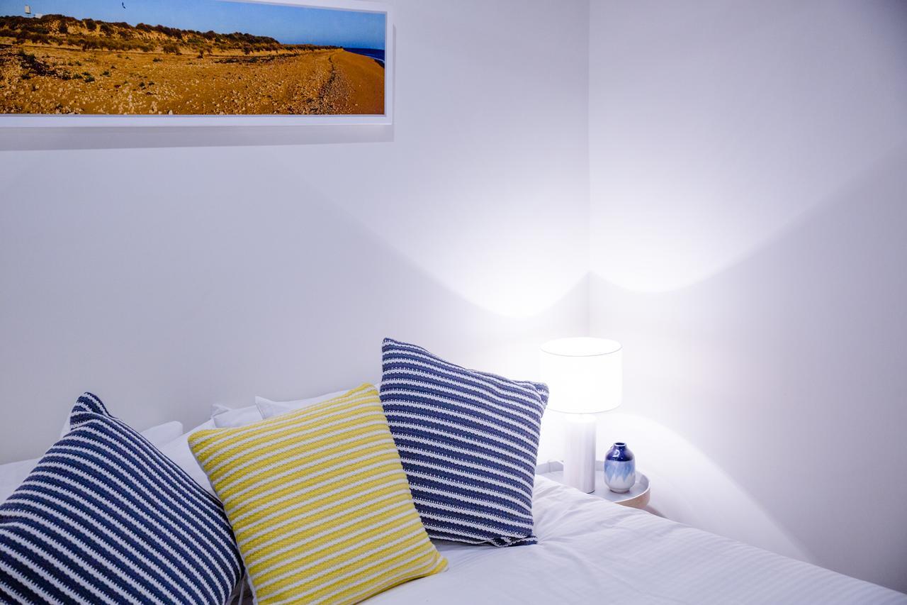 Onslow Beach Resort Bagian luar foto