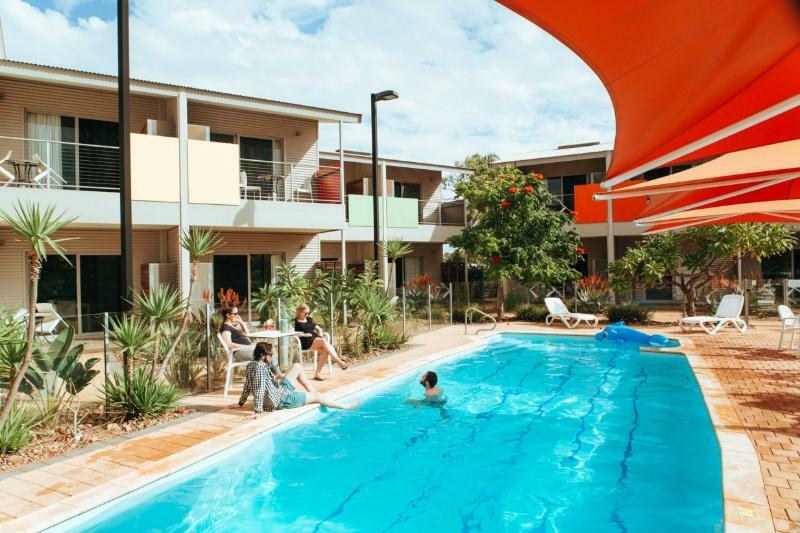 Onslow Beach Resort Bagian luar foto